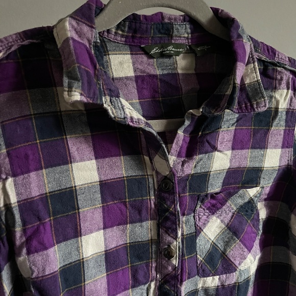 Eddie Bauer flannel/plaid button up, purple Size S - Picture 3 of 5
